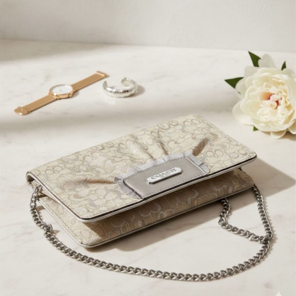 Coach Optic Lurex Clutch Cream & Gold Crossbody Clutch Y2K - Picture 3 of 8